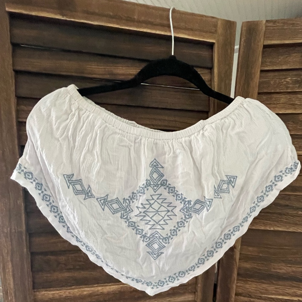 Strapless crop top
